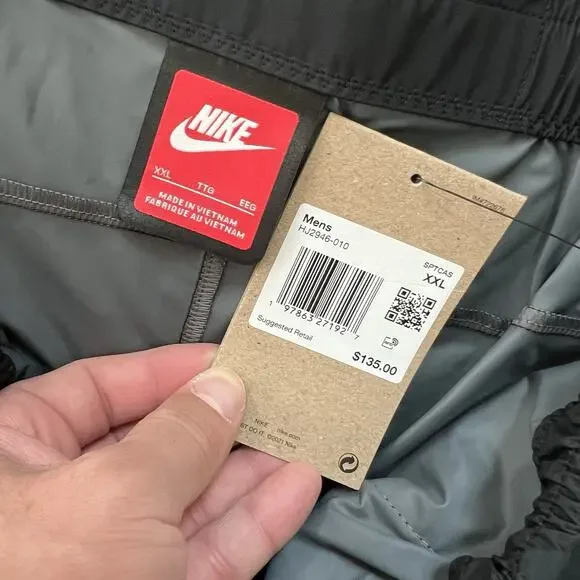 Nike Tech Storm Fit Cargo Lightweight Shorts Men's 2XL HJ2946-010 NWT $135